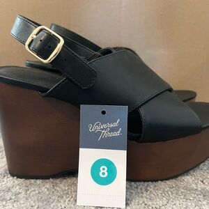 Universal Thread Black and Brown Wedge Sandals SIZE 8 SPRING!